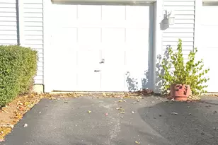 2314 Woodside Dr, Carpentersville, IL 60110 - Photo 14