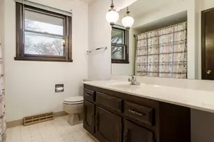 8169 Clockview Rd, Rockford, IL 61108 - Photo 26