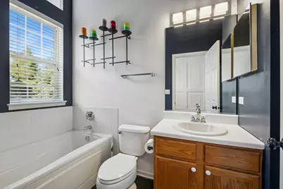 651 W Georgian Court, Addison, IL 60101 - Photo 12