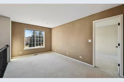 651 W Georgian Court, Addison, IL 60101 - Photo 16