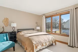 4005 White Eagle Dr, Naperville, IL 60564 - Photo 20