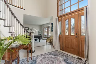 4005 White Eagle Dr, Naperville, IL 60564 - Photo 4