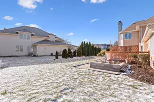 4005 White Eagle Dr, Naperville, IL 60564 - Photo 38