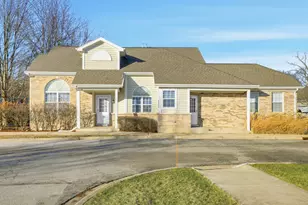 106 Hillwood Pl, Aurora, IL 60506 - Photo 1