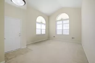 106 Hillwood Pl, Aurora, IL 60506 - Photo 4