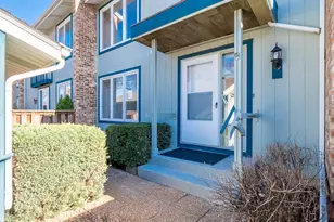 245 Driftwood Ln, Bloomingdale, IL 60108 - Photo 1