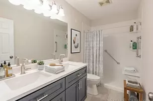 245 Driftwood Ln, Bloomingdale, IL 60108 - Photo 10