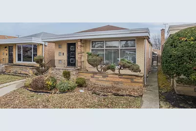 8849 S Paxton Avenue, Chicago, IL 60617 - Photo 4