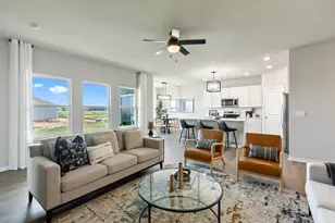 315 Snowdrop Ln, Elgin, IL 60124 - Photo 6