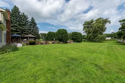 2102 W Hunters Lane, Spring Grove, IL 60081 - Photo 4