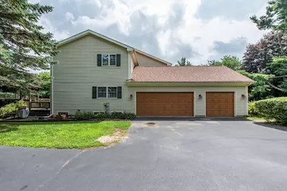 2102 W Hunters Lane, Spring Grove, IL 60081 - Photo 10