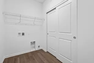 310 Astor Ct, Elgin, IL 60124 - Photo 24