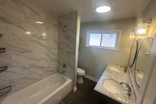 9485 Sumac Rd, Des Plaines, IL 60016 - Photo 10