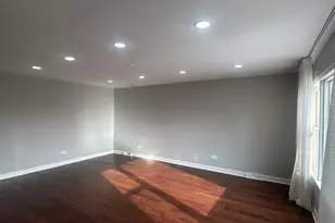 9485 Sumac Rd, Des Plaines, IL 60016 - Photo 2