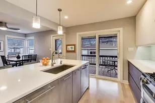 6059 N Tripp Ave, Chicago, IL 60646 - Photo 10