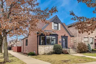 6059 N Tripp Ave, Chicago, IL 60646 - Photo 2