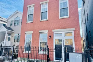 1617 W Superior St, Chicago, IL 60622 - Photo 1