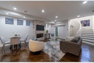 908 N Winchester Avenue, Chicago, IL 60622 - Photo 30