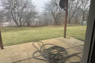 924 Windstone Ct, Lake in the Hills, IL 60156 - Photo 18