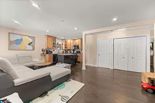 425 Grove St, Wood Dale, IL 60191 - Photo 4