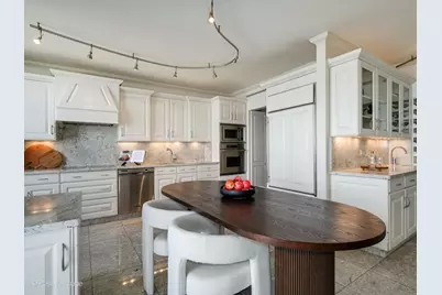 1040 N Lake Shore Drive #17D, Chicago, IL 60611 - Photo 14