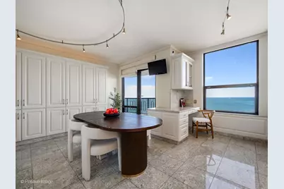 1040 N Lake Shore Drive #17D, Chicago, IL 60611 - Photo 16