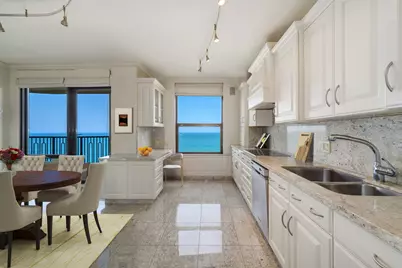 1040 N Lake Shore Drive #17D, Chicago, IL 60611 - Photo 14