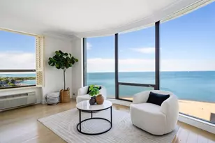 1040 N Lake Shore Dr, Chicago, IL 60611 - Photo 6
