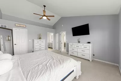 2408 Moutray Lane, North Aurora, IL 60542 - Photo 18