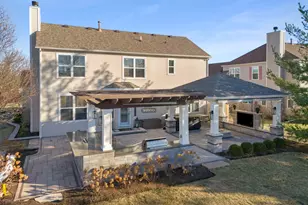 2408 Moutray Ln, North Aurora, IL 60542 - Photo 38