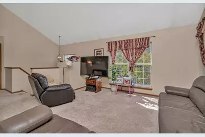 2750 Shelly Lane, Aurora, IL 60504 - Photo 4