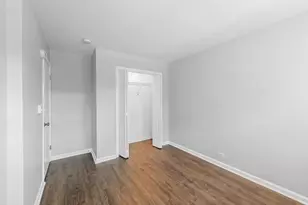 7201 W Wellington Ave, Elmwood Park, IL 60707 - Photo 8