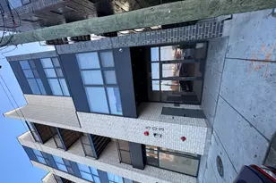 451 E Pershing Ave, Chicago, IL 60653 - Photo 2