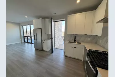 451 E Pershing Avenue #301, Chicago, IL 60653 - Photo 6