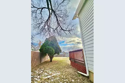 747 Delius Street, Aurora, IL 60505 - Photo 40