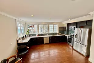 747 Delius St, Aurora, IL 60505 - Photo 8