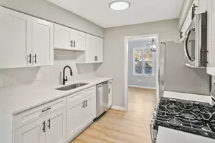 17001 Kimbark Ave, South Holland, IL 60473 - Photo 6