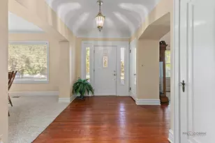 16231 W Port Clinton Rd, Lincolnshire, IL 60069 - Photo 2