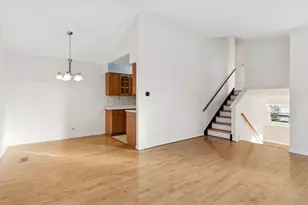 2764 Weeping Willow Dr, Lisle, IL 60532 - Photo 6