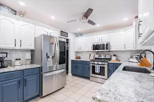 901 Barbara Dr, Heyworth, IL 61745 - Photo 10