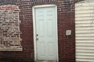 6926 S Paxton Ave, Chicago, IL 60649 - Photo 14