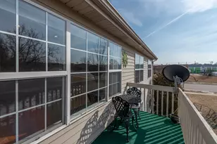 974 N Village Dr, Round Lake Beach, IL 60073 - Photo 28