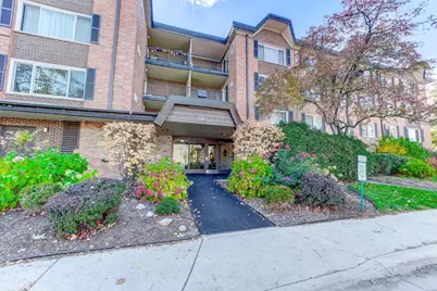 1126 S New Wilke Road #307, Arlington Heights, IL 60005 - Photo 2