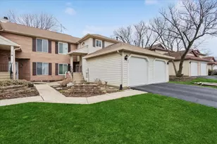 2404 Danbury Dr, Woodridge, IL 60517 - Photo 1