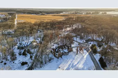 307 Knollwood Drive, Dixon, IL 61021 - Photo 4