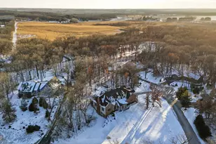 307 Knollwood Dr, Dixon, IL 61021 - Photo 4