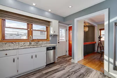 7513 W Ainslie Street, Harwood Heights, IL 60706 - Photo 10