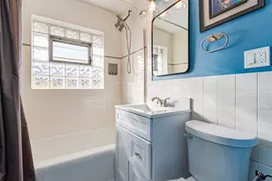 7513 W Ainslie St, Harwood Heights, IL 60706 - Photo 20