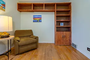 7513 W Ainslie St, Harwood Heights, IL 60706 - Photo 18