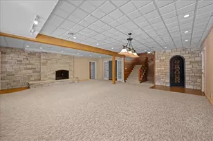 921 S Batavia Ave, Geneva, IL 60134 - Photo 32